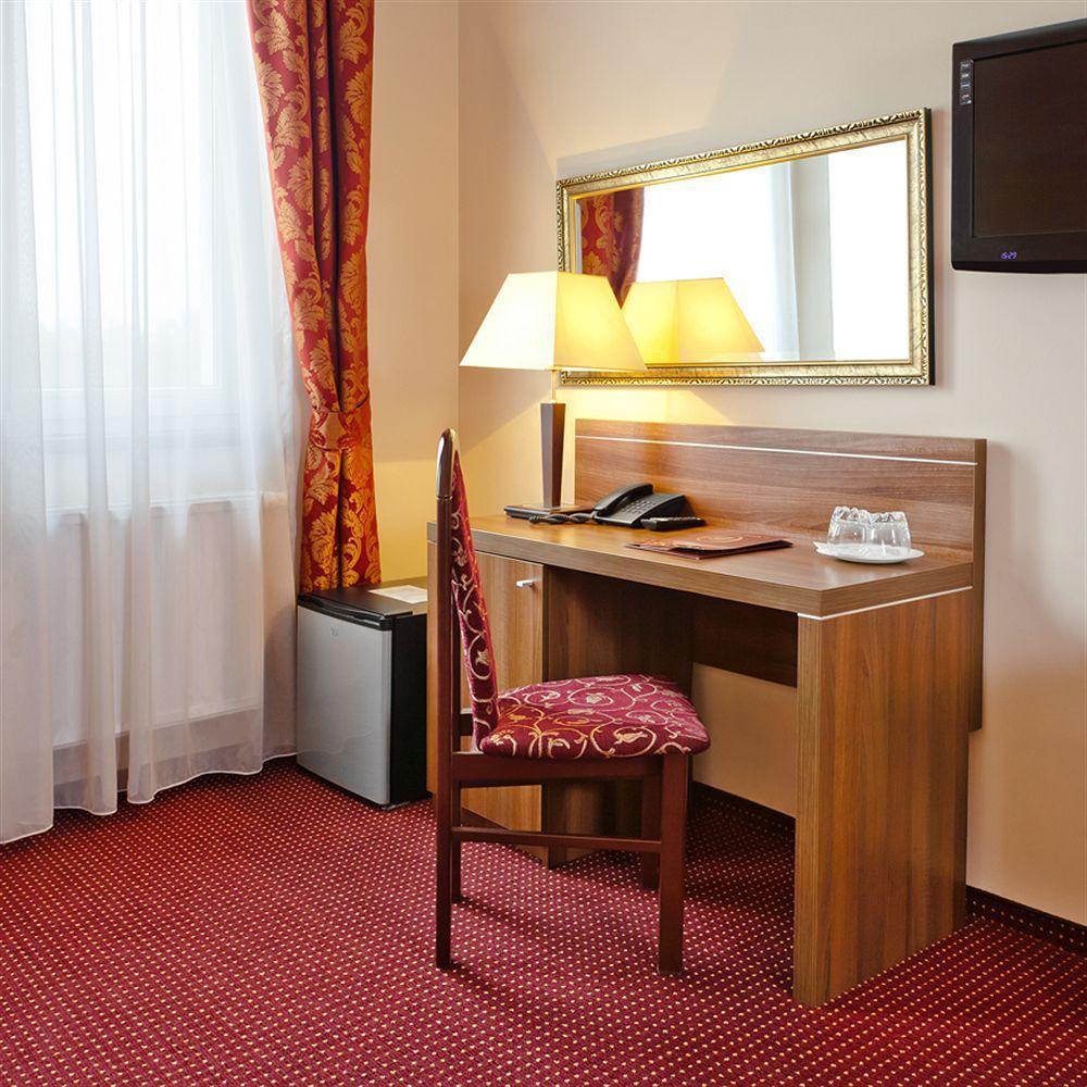 Jasek Premium Hotel ヴロツワフ エクステリア 写真