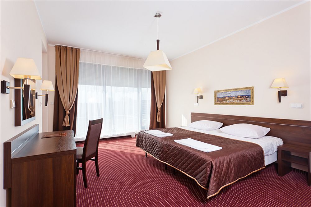 Jasek Premium Hotel ヴロツワフ エクステリア 写真