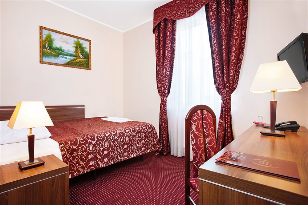 Jasek Premium Hotel ヴロツワフ エクステリア 写真