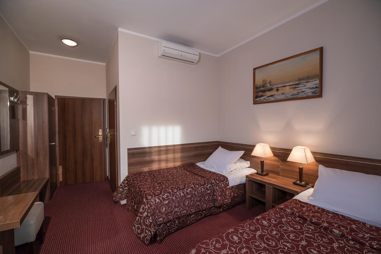 Jasek Premium Hotel ヴロツワフ エクステリア 写真