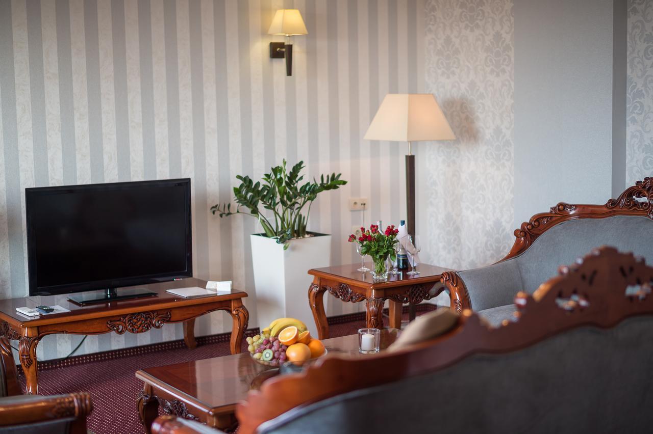 Jasek Premium Hotel ヴロツワフ エクステリア 写真