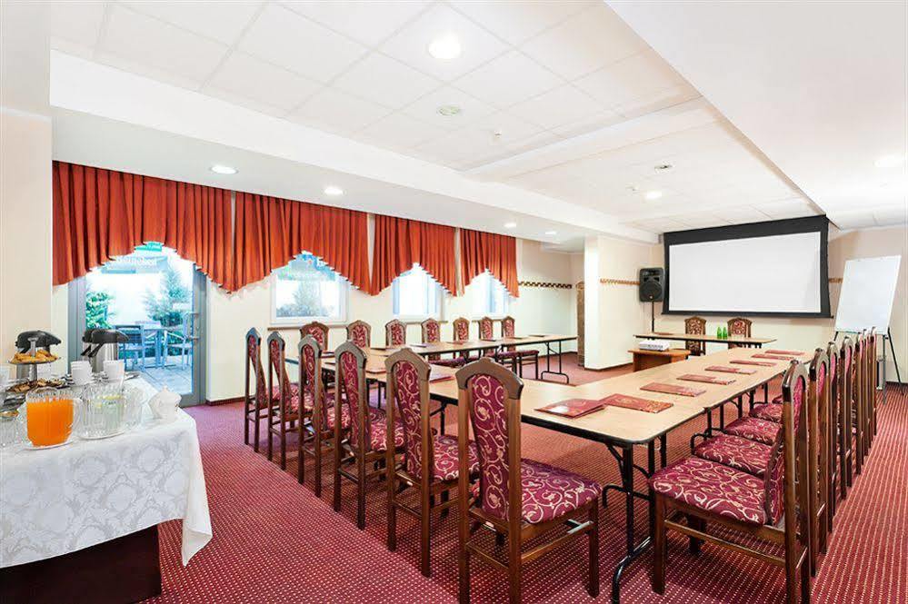 Jasek Premium Hotel ヴロツワフ エクステリア 写真