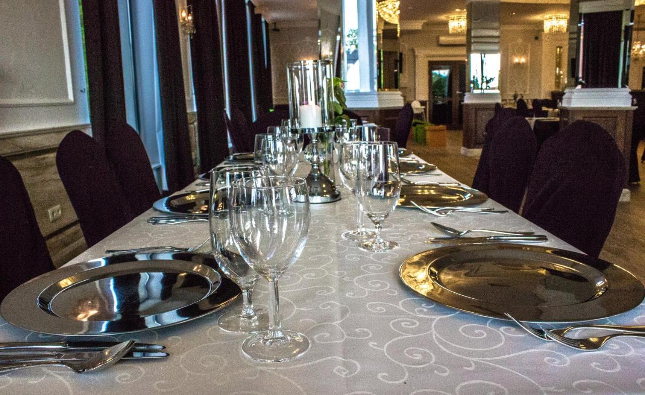 Jasek Premium Hotel ヴロツワフ エクステリア 写真